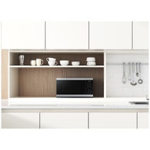 Samsung 32L 1000W Stainless Steel Microwave MS32DG4504AT hero image