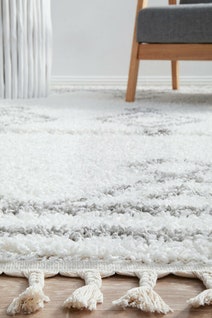 Rug Culture Casablanca Larger White & Silver Rug 290X200CM - CBA-TEM-WHT-290X200 hero image