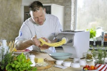 Philips HR2357-06 Premium Collection Pasta and Noodle Maker hero image
