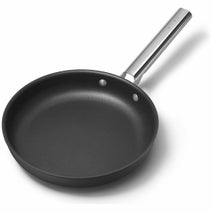 Smeg Five Piece Cookware Set Matte Black CK5PCBLM hero image