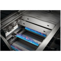 Napoleon 500 Series 32 Inch Built-In BBQ with Rear Burner BI32NSS-AU hero image