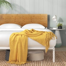 Zinus Figari Double Metal and Bamboo Bed Frame With Adjustable Headboard White AU-FBOBH2-39D hero image