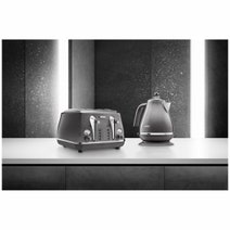 DeLonghi 4 Slice Toaster CTOT4003GY hero image