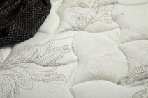 Sealy Posturepedic Summer Flex Medium Queen Mattress - 735587 hero image