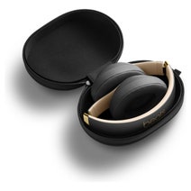 Beats MQUF2PA/A Studio3 Wireless Bluetooth Over Ear Headphones Shadow Grey hero image