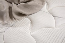 Sealy Advantage Lua Plush King Single Mattress - 735643 hero image