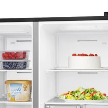 Hisense 632L PureFlat Side by Side Refrigerator With Non-Plumbed Water and Ice Dispenser Black Steel HRSBS633BW hero image