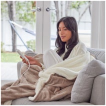 Homedics Heated Throw Blanket- Cream HTB-1000CE-AU hero image