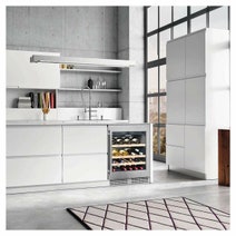 Liebherr 46 Bottle Wine Storage Cabinet UWKES1752RH-22 hero image