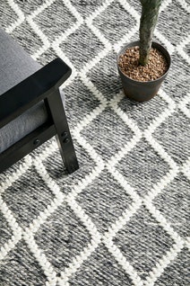 Rug Culture Huxley Large Grey & Off White Rug 280X190CM - HU-GREY-280190 hero image
