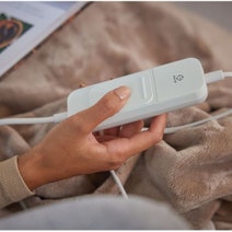Homedics Heated Throw Blanket- Cream HTB-1000CE-AU hero image