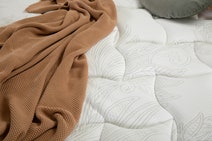 Sealy Posturepedic Laynee Flex Medium Super King Mattress - 735620 hero image
