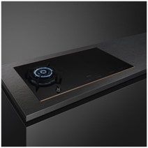 Smeg 90cm Dolce Stil Novo 4 Zone Induction Cooktop with Gas Wok Burner SAIG6954R hero image