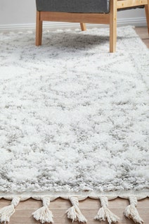 Rug Culture Casablanca Larger White & Silver Rug 290X200CM - CBA-FEZ-WHT-290X200 hero image