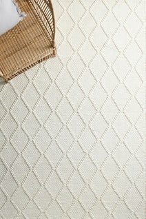 Rug Culture Huxley Large Off White Rug 280X190CM - HU-WHITE-280190 hero image