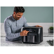 Ninja Foodi Dual Zone 7.6L Air Fryer AF300 hero image