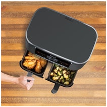 Ninja Foodi Dual Zone 7.6L Air Fryer AF300 hero image