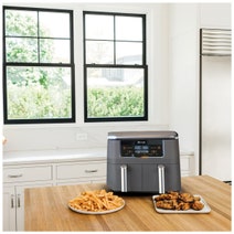 Ninja Foodi Dual Zone 7.6L Air Fryer AF300 hero image