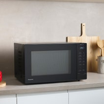 Panasonic 32L Inverter 1100W Microwave Black NN-ST66QBQPQ hero image