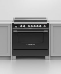 Fisher & Paykel 90cm Series 9 Classic Freestanding Induction Pyrolytic Oven Black OR90SCI6B1 hero image