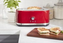 KitchenAid 5KMT4116AER 4 Slice Long Slot Toaster Empire Red hero image