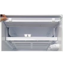 Linarie Tignes 91L Retro Mini Fridge Red LK90TTRED hero image