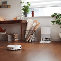 Roborock Qrevo Edge C Robotic Vacuum Cleaner White RR-QREC02-03-WHT hero image