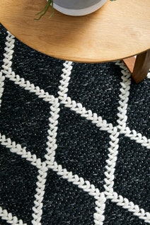 Rug Culture Huxley Extra Large Black & Off White Rug 320X230CM - HU-BLK-320230 hero image