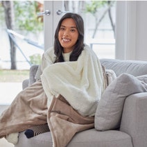 Homedics Heated Throw Blanket- Cream HTB-1000CE-AU hero image