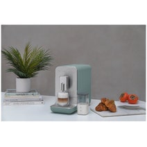 Smeg Automatic Coffee Machine with AutoMilk Emerald Green BCC13EGMAU hero image
